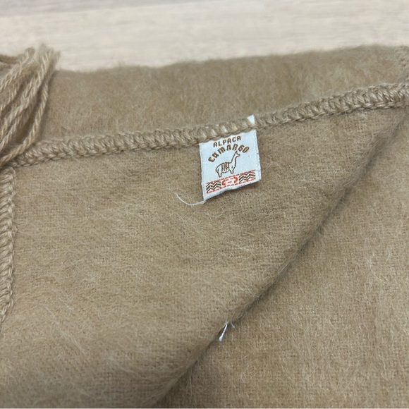 Alpaca Camargo Tan Authentic Camargo Alpaca Scarf Alpaca Stitched Logo Baby - Picture 4 of 4